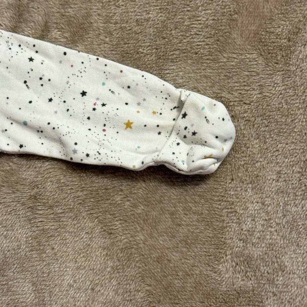 Simply Magnetic Me Organic Cotton Star Print Footed Sleeper 0-3 Months White